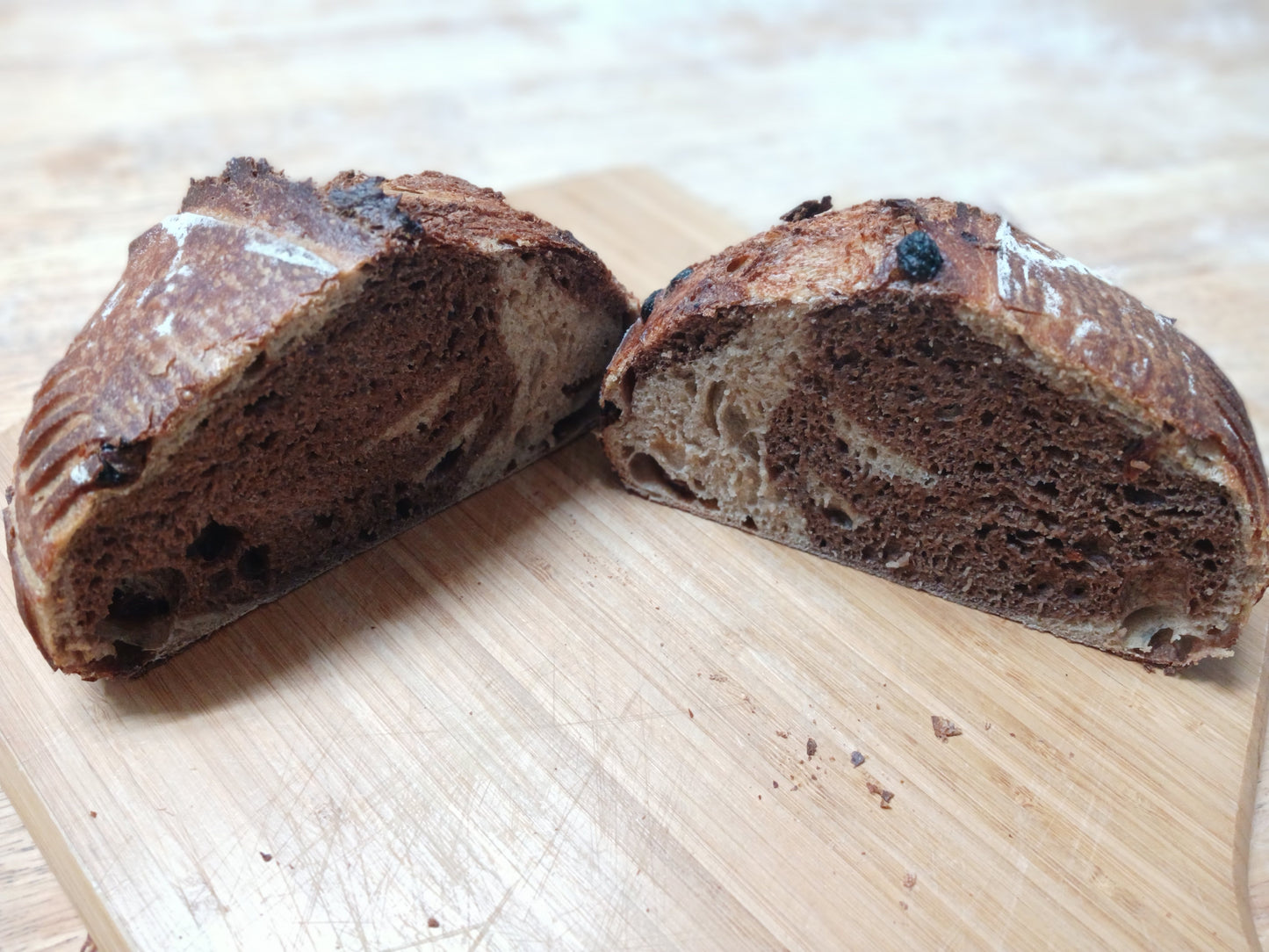 CINNAMON, RAISIN & CHOCOLATE TWIST