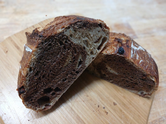 CINNAMON, RAISIN & CHOCOLATE TWIST