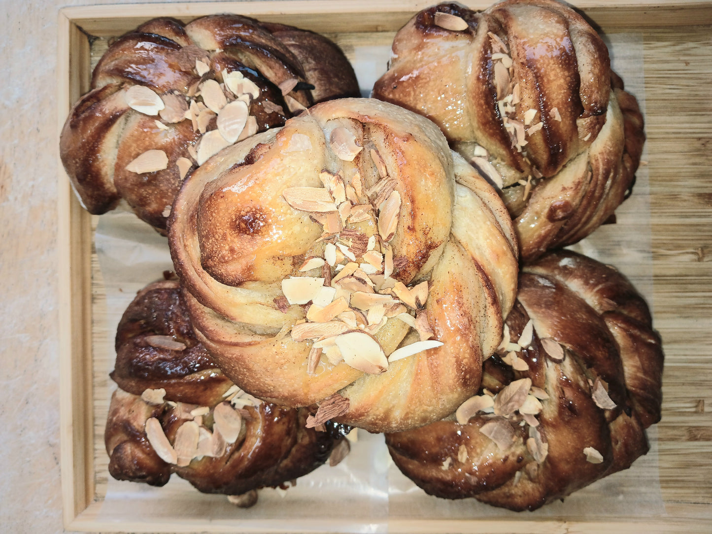 SWEET & SPICY CINNAMON KNOTS